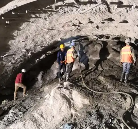 莱芜拱顶带模注浆料的施工流程及注意事项